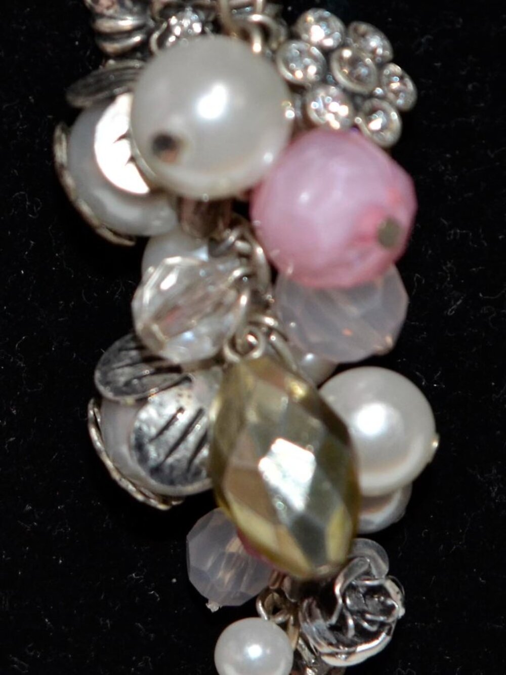 American Eagle pink/pearl/sparkly beads necklace